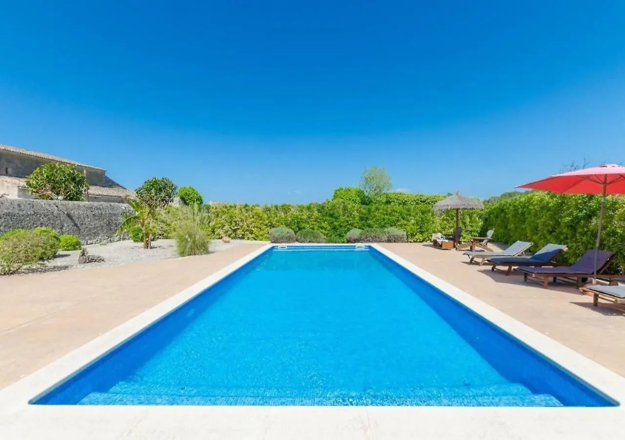 Son Costa, Villa Tipica Mallorquina Con Piscina モントゥィリィ