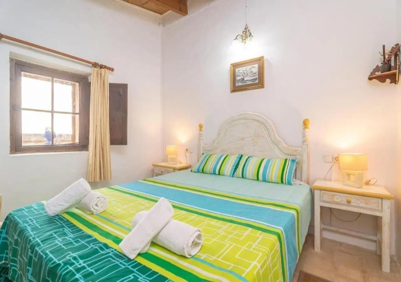 Son Costa, Villa Tipica Mallorquina Con Piscina モントゥィリィ 別荘